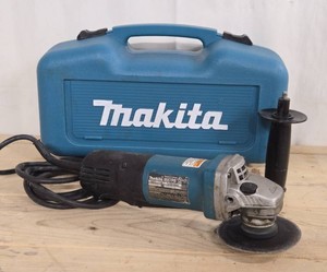 MAKITA Heavy Duty Angle Grinder Model 9557PB