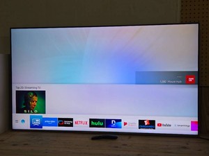 Working SAMSUNG 55 Smart TV w Stand