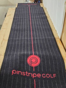 Pinstripe Golf Putting Mat