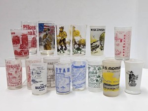 Lot of Mid Century Souvenir State Glasses