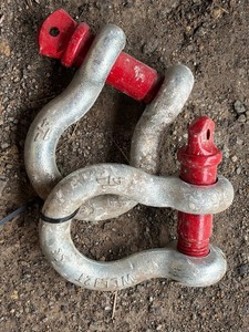 SHACKLE 1 14