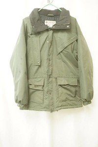 Size Medium vintage olive green Columbia insulated jacket