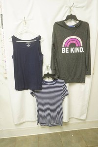 irisgod grey size large be kind shirt pink rainbow Sonoma size xl tank top faded glory size large blue white stripped t-shirts gr