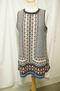 AGB size large sleeveless tunic top black white geometric pattern