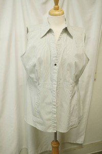 apt. 9 size xl grey and white pinstripe sleeveless button up blouse no belt