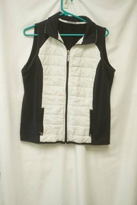 Three hearts size medium black and white quilted full zip vest