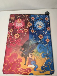 Fairyloot Spin the Dawn padded book sleeve