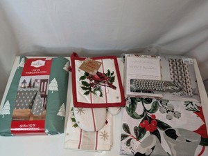 NIB Christmas Home Kitchen & Bath Decor Lot #3- 3-piece Christmas kitchen set, Table Cloth, fabric shower curtain set