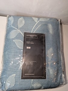 NIB stone blue Liz Claiborne Quinn Leaf tier curtains
