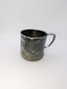 Vintage silver-plated baby cup Oneida community