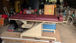 electric chiropractic table