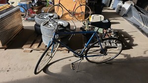 Blue Schwinn Travelers 10 Speed Bike
