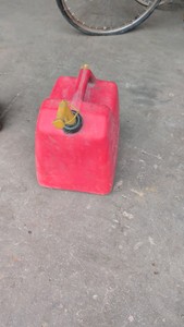 6gl gas can