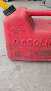 2.5 gl gas can