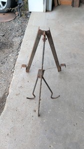 Vintage mechanic tripod tool