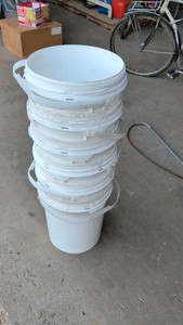 5 gl food grade buckets