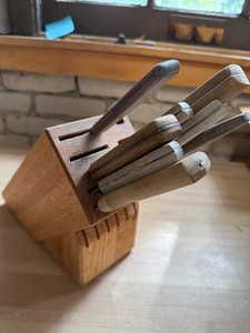 Chicago Cutlery Wooden Knife Block Set With 5 Knives