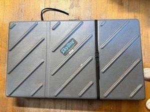 Skyline Trade Show Pop-Up Display Portable Folding Panel Kit in Carrying Case