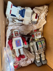 49-Piece Mixed Lot Battery-Operated Robots, Wind-Up Toys & Miscellaneous Toys