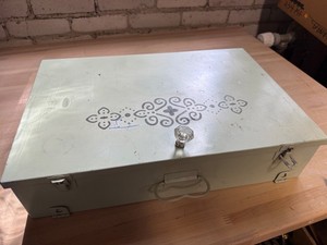 Vintage Metal Train Case With Compartments and Mirrors