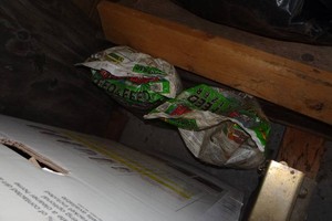 2 Superior Weed & Feed Fertilizer