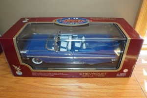Road Legends 1959 Chevrolet Impala 118 Scale Replica
