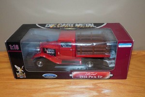 Road Legends 1934 Ford Pick Up 118 Scale Replica