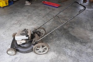 Murray 22 2-In-1 Combo MulchDischarge Mower