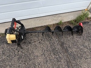 8 Strike Master Ice Auger