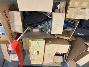 Huge lot of Auto Parts see pics for parts list