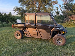2024 Can-Am Defender MAX Lone Star Cab HD10