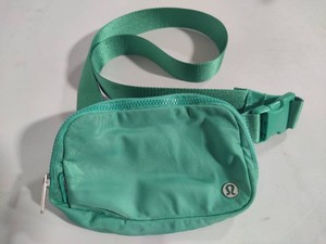 Lululemon Everywhere Belt Bag