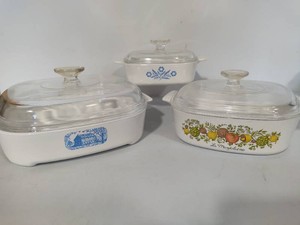 Vintage Corningware Casserole Dishes wLids