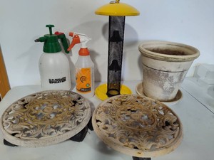 Outdoor PottingBirdfeeder Lot