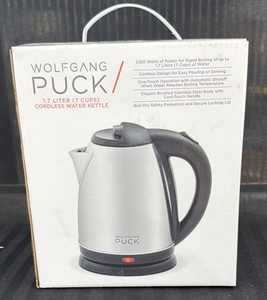 Brand New Wolfgang puck 1.7 L 7 cups cordless water kettle