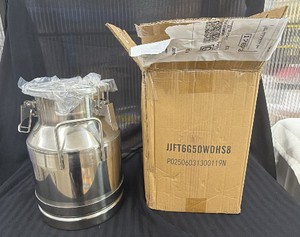 This is a stainless steel milk canchurn . Brand New
