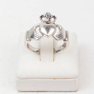 Vintage TMA Claddagh Sterling Silver Ring Size 8.75