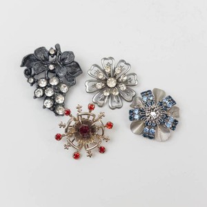 September Jewelry Floral Brooches (Lot of 4)