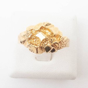 Gold Tone Floral Ring Size 7.5