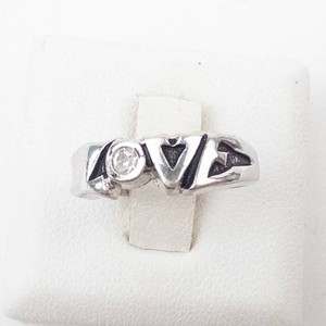 18KT HGE LOVE Ring Size 4.25