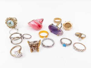 Mixed Lot Assorted Costume Jewelry Rings & Pendants (Lot of 14)