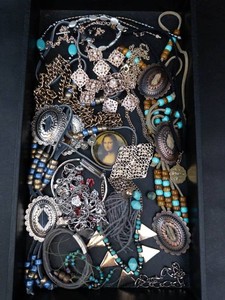 Mixed Lot Assorted Fashion Jewelry, Beaded Necklaces, Bracelets & Pendants