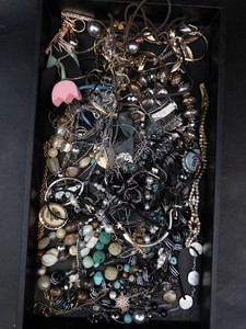 Mixed Costume Jewelry, Beads & Jewelry-Making Components