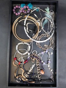 Mixed Lot Assorted Fashion Jewelry, Necklaces & Bracelets