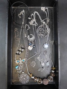 Mixed Lot Fashion Jewelry - Necklaces, Pendants, Earrings & Chains