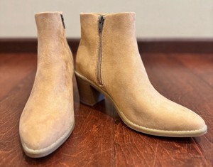 Universal Thread Brand - Womens Ankle Boots. Size 8.5