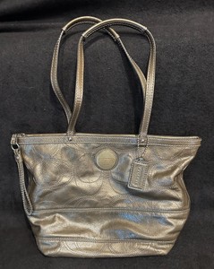 Coach Brand-Signature Stitched-Metallic GoldOlive-Toned-Leather Purse