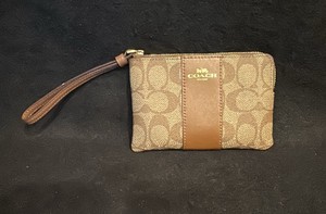 Coach Brand-Corner Zip Wristlet-Signature Canvas