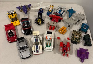 Vintage Generation 1 (G1) Transformers Action Figure Toy Lot