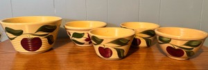 Vintage Watt Pottery Advertising Apple Mixing Bowls  5 Pieces